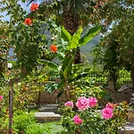 Athina Апарт-отель