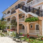 Athina Апарт-отель 4*