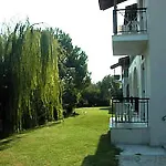 Athina Апарт-отель Каламакион