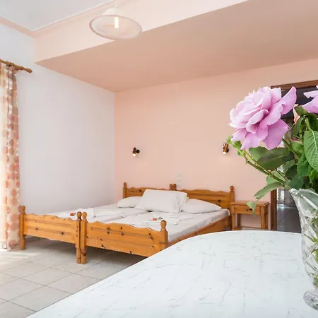 Athina Apartahotel Kalamákion