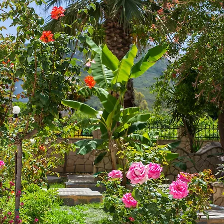 Athina Aparthotel
