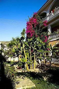 Aparthotel Athina
