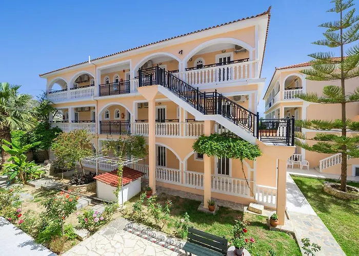Apartahotel Athina Kalamákion