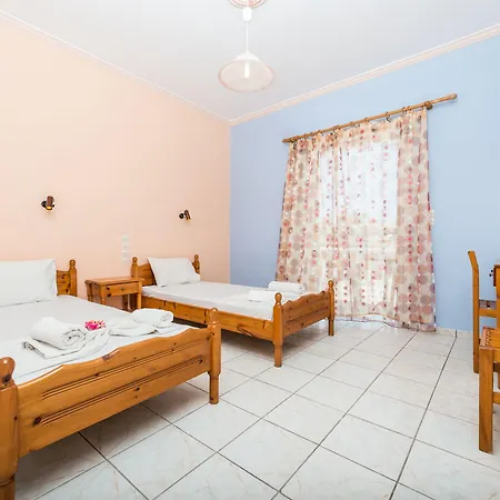 Apart-hotel Athina 4*