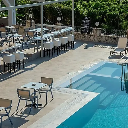 Athina 4* Kalamákion