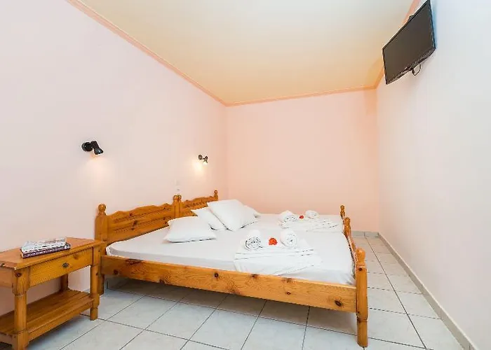 Апарт-отель Athina 4*