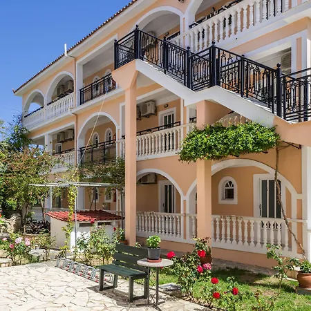 Athina 公寓式酒店 4*