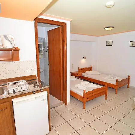 Hotel de apartamente Athina Kalamákion