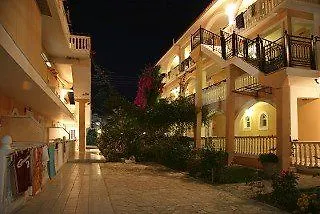 Athina Hotel de apartamente 4*
